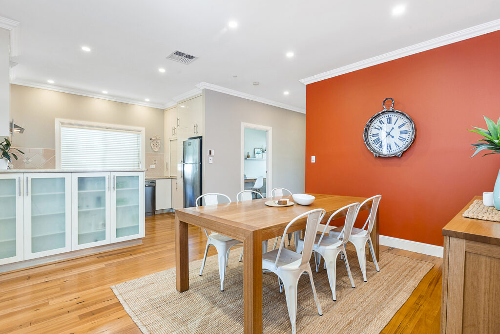 Sold - 63 Taronga Avenue - New Property in Mount Saint Thomas - Real Estate by Christian Zeidler