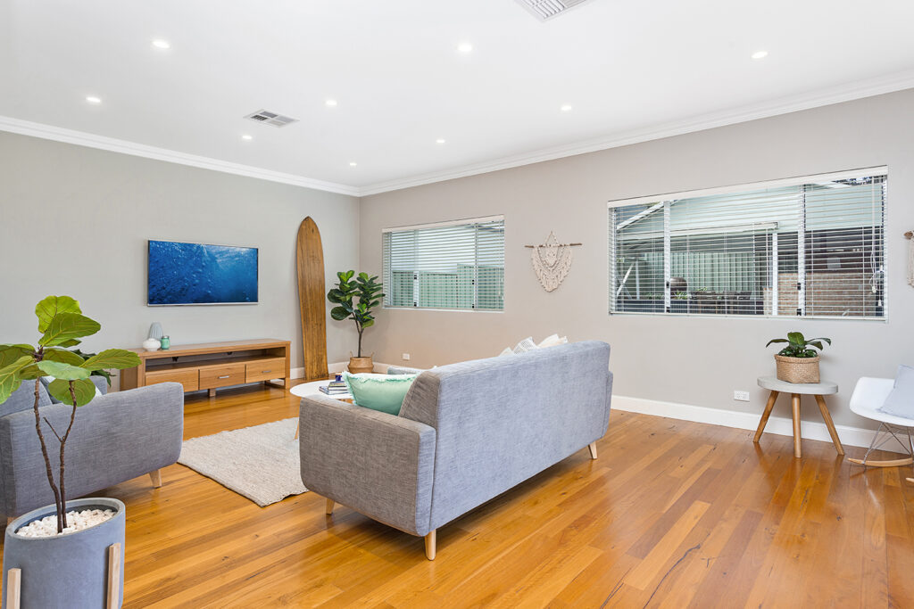 Sold - 63 Taronga Avenue - New Property in Mount Saint Thomas - Real Estate by Christian Zeidler