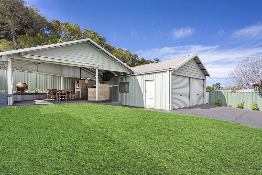 Sold - 63 Taronga Avenue - New Property in Mount Saint Thomas - Real Estate by Christian Zeidler