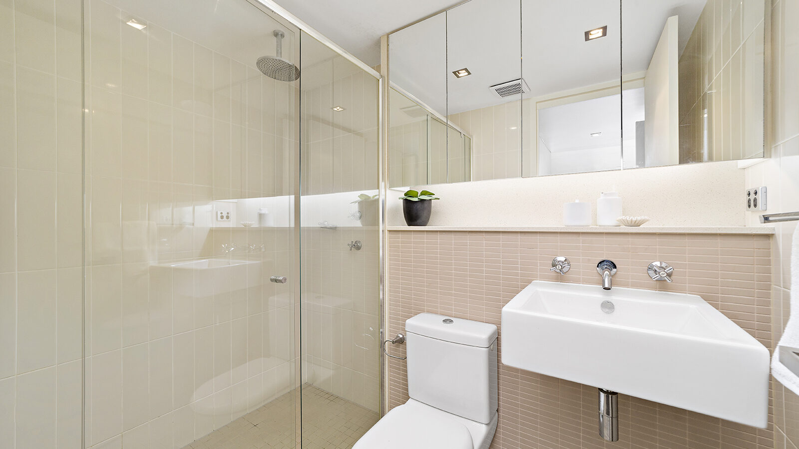 Sold - 408/53 Crown Street - New Property in Wollongong - Real Estate by Christian Zeidler