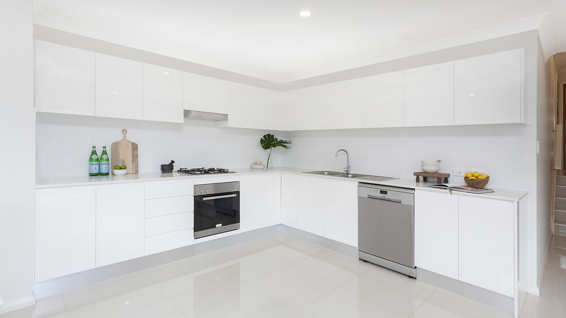 Sold - 4 Saltwater Circuit - New Property in Kanahooka - Real Estate by Christian Zeidler