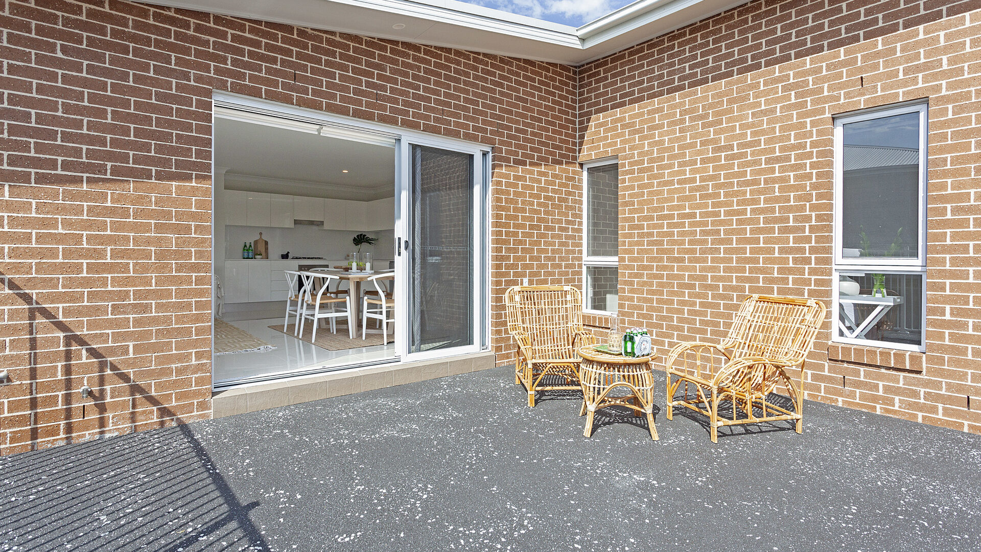 Sold - 4 Saltwater Circuit - New Property in Kanahooka - Real Estate by Christian Zeidler