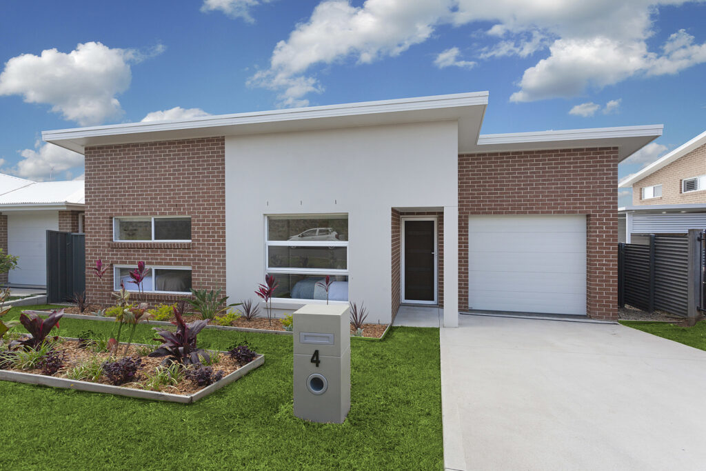 Sold - 4 Saltwater Circuit - New Property in Kanahooka - Real Estate by Christian Zeidler