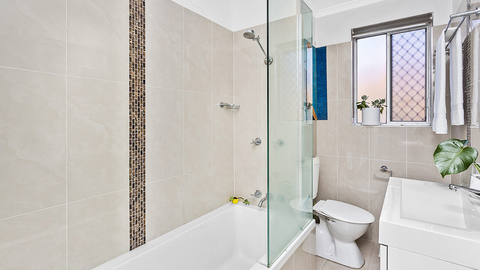 1/11A Kembla Street, Wollongong NSW 2500 - photo 3