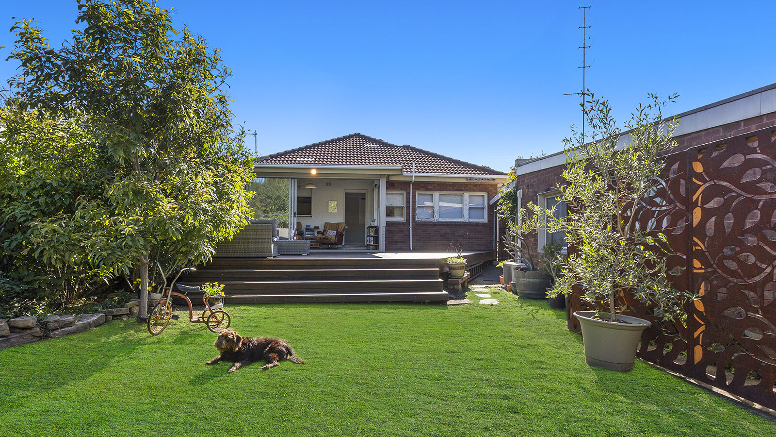 Sold - 15 Crawford Avenue - New Property in Gwynneville - Real Estate by Christian Zeidler