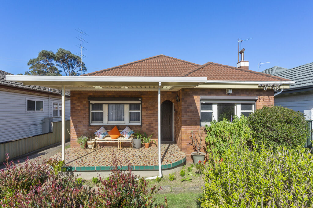 Sold - 15 Crawford Avenue - New Property in Gwynneville - Real Estate by Christian Zeidler