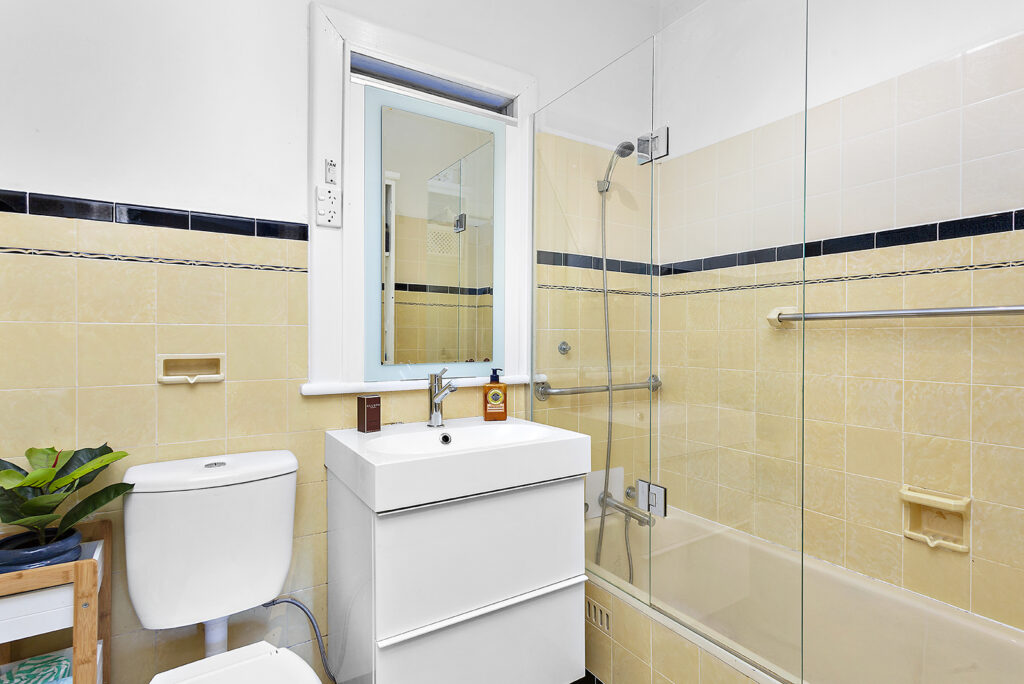 Sold - 15 Crawford Avenue - New Property in Gwynneville - Real Estate by Christian Zeidler