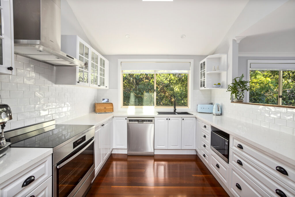 Sold - 4a Sea Foam Ave - New Property in Thirroul - Real Estate by Peter Armstrong