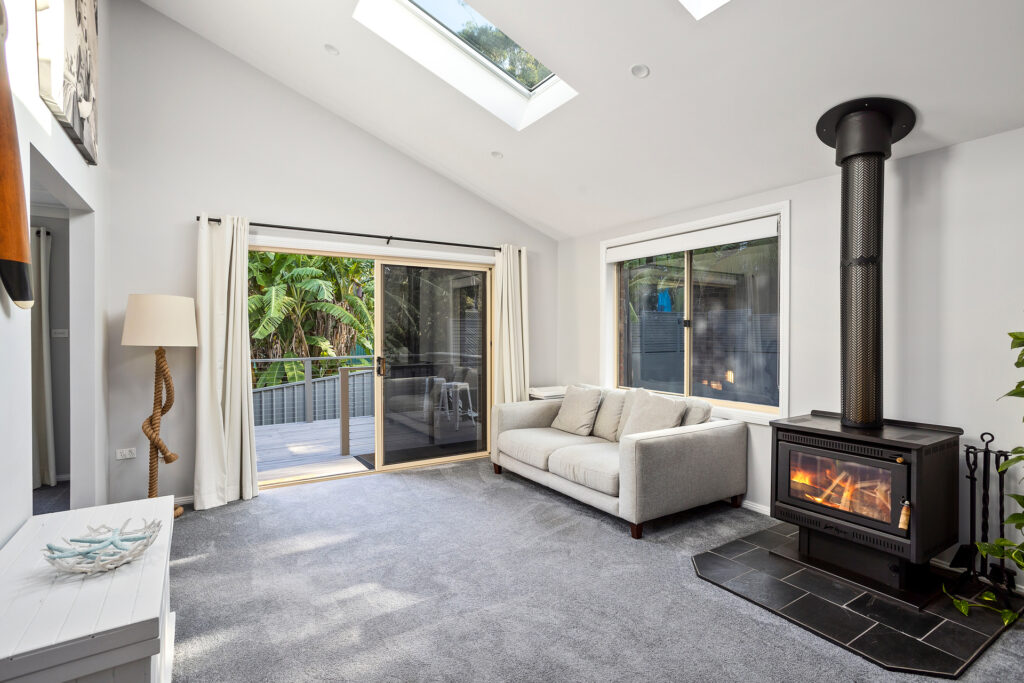 Sold - 4a Sea Foam Ave - New Property in Thirroul - Real Estate by Peter Armstrong