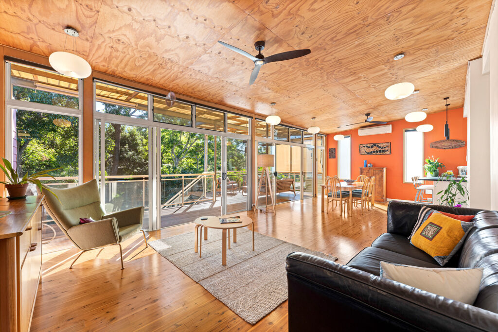 Sold - 41 The Waves - New Property in Thirroul - Real Estate by Peter Armstrong