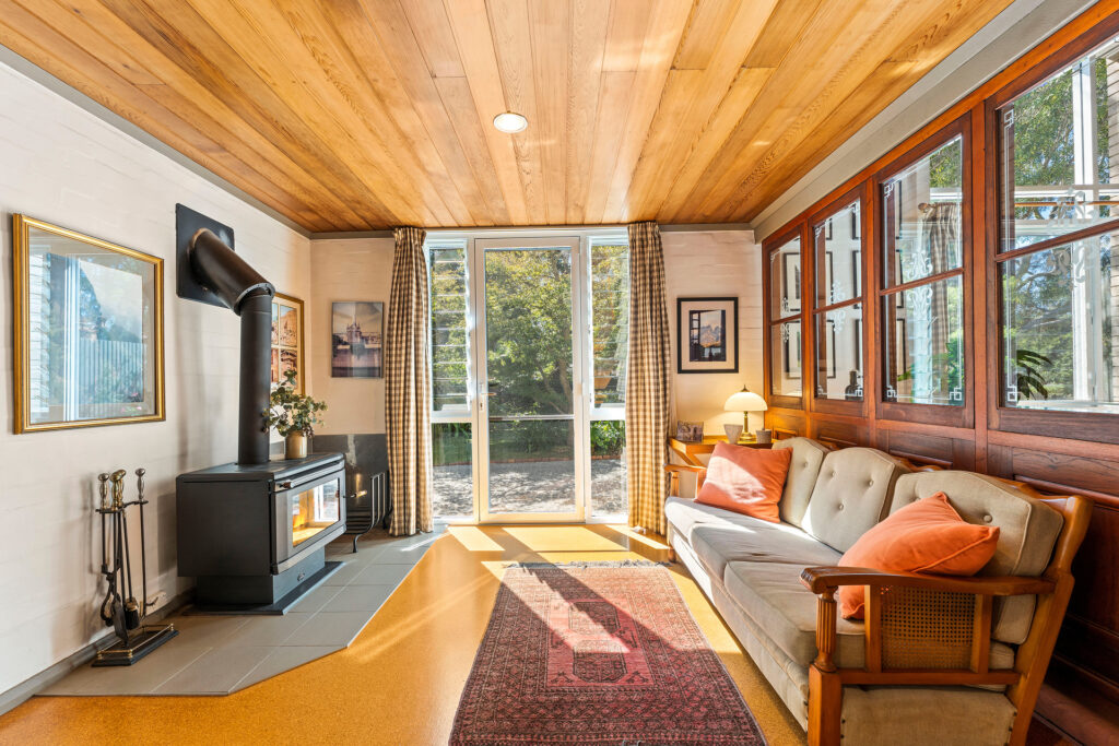 For Sale - 43 Buttenshaw Drive - New Property in Coledale - Real Estate by Vanessa Denison-Pender