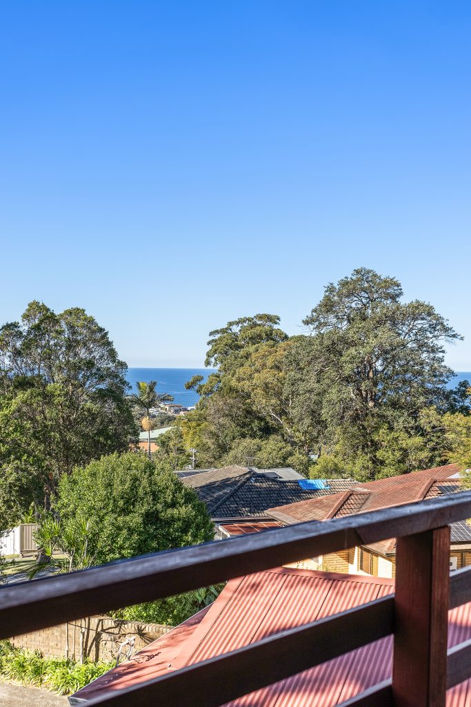 Sold - 22 Treetop Glen - New Property in Thirroul - Real Estate by Christian Zeidler