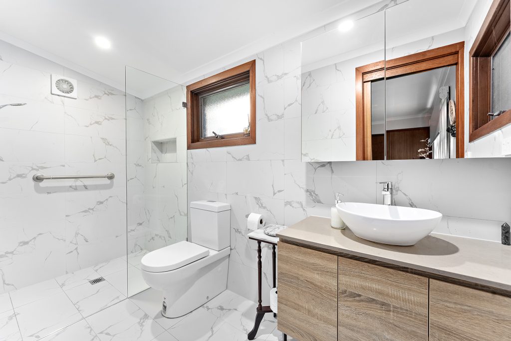 Sold - 22 Treetop Glen - New Property in Thirroul - Real Estate by Christian Zeidler