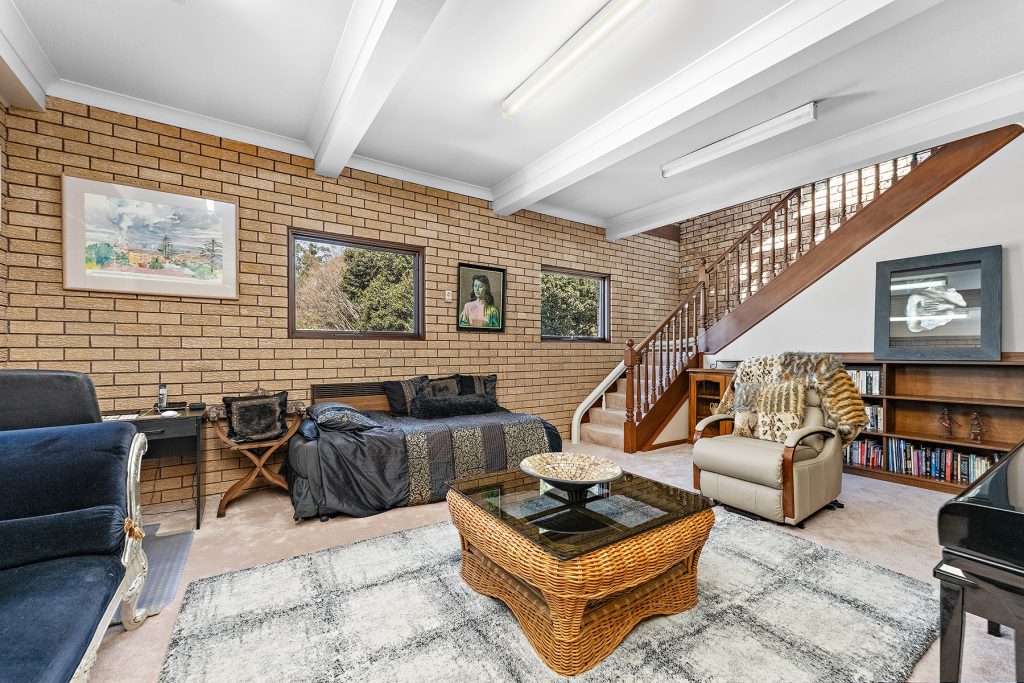 Sold - 22 Treetop Glen - New Property in Thirroul - Real Estate by Christian Zeidler