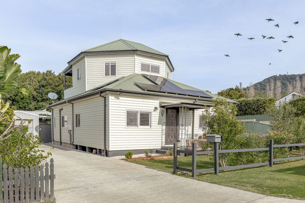 Sold - 49 Dymock Street - New Property in Balgownie - Real Estate by Christian Zeidler
