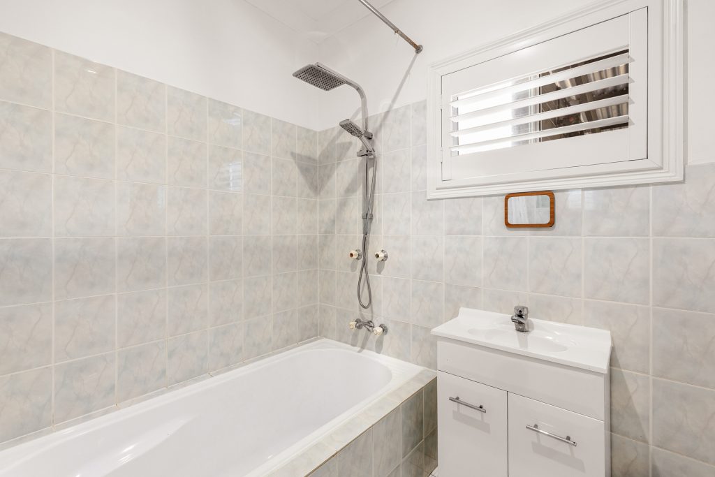 Sold - 49 Dymock Street - New Property in Balgownie - Real Estate by Christian Zeidler