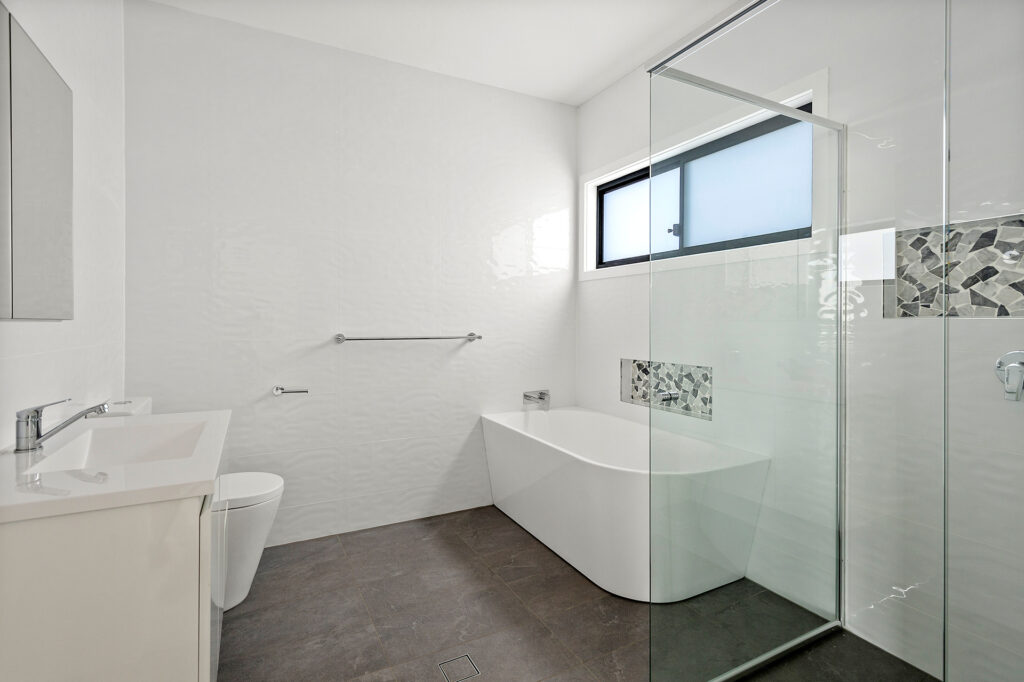 For Sale - 16 Cliff Parade - New Property in Thirroul - Real Estate by Peter Armstrong