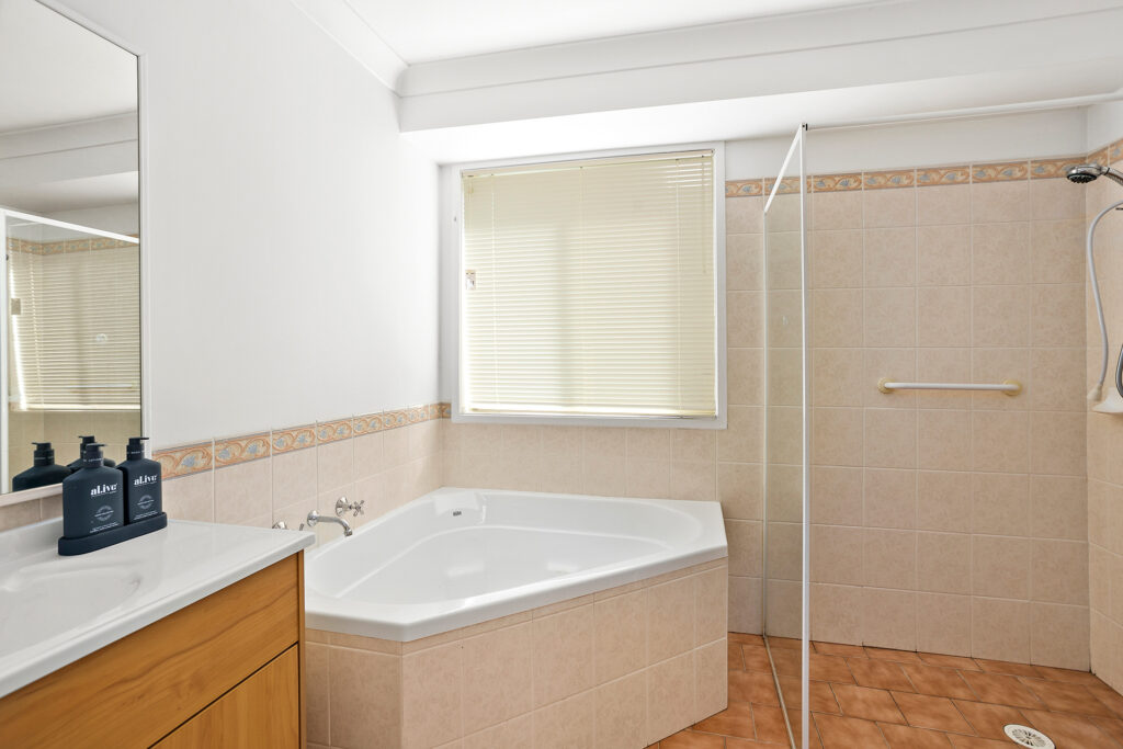 For Sale - 72 Sunnybank Crescent - New Property in Horsley - Real Estate by Alisa Sturluson