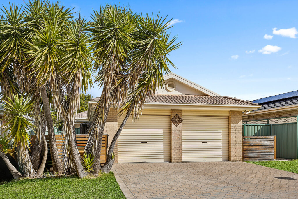 For Sale - 72 Sunnybank Crescent - New Property in Horsley - Real Estate by Alisa Sturluson