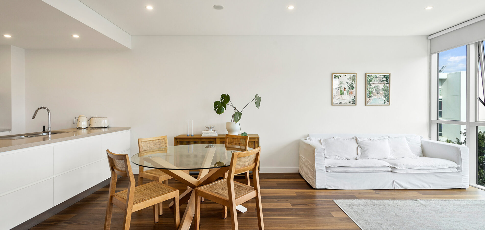 208/10 Regent Street, Wollongong