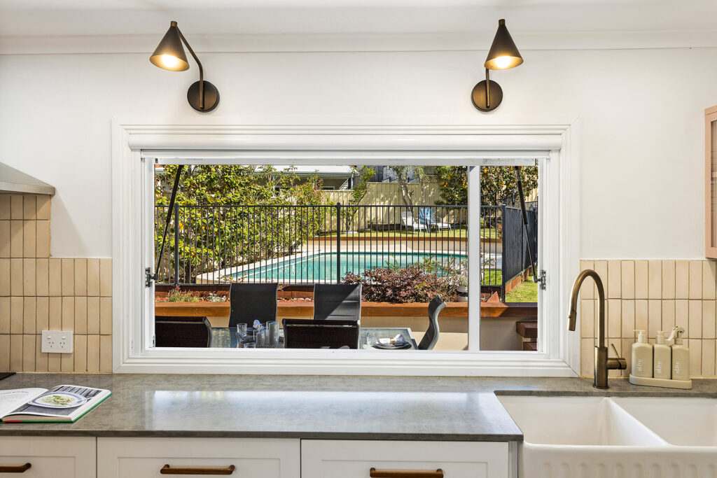 Auction - 16 Risley Road - New Property in Figtree - Real Estate by Christian Zeidler