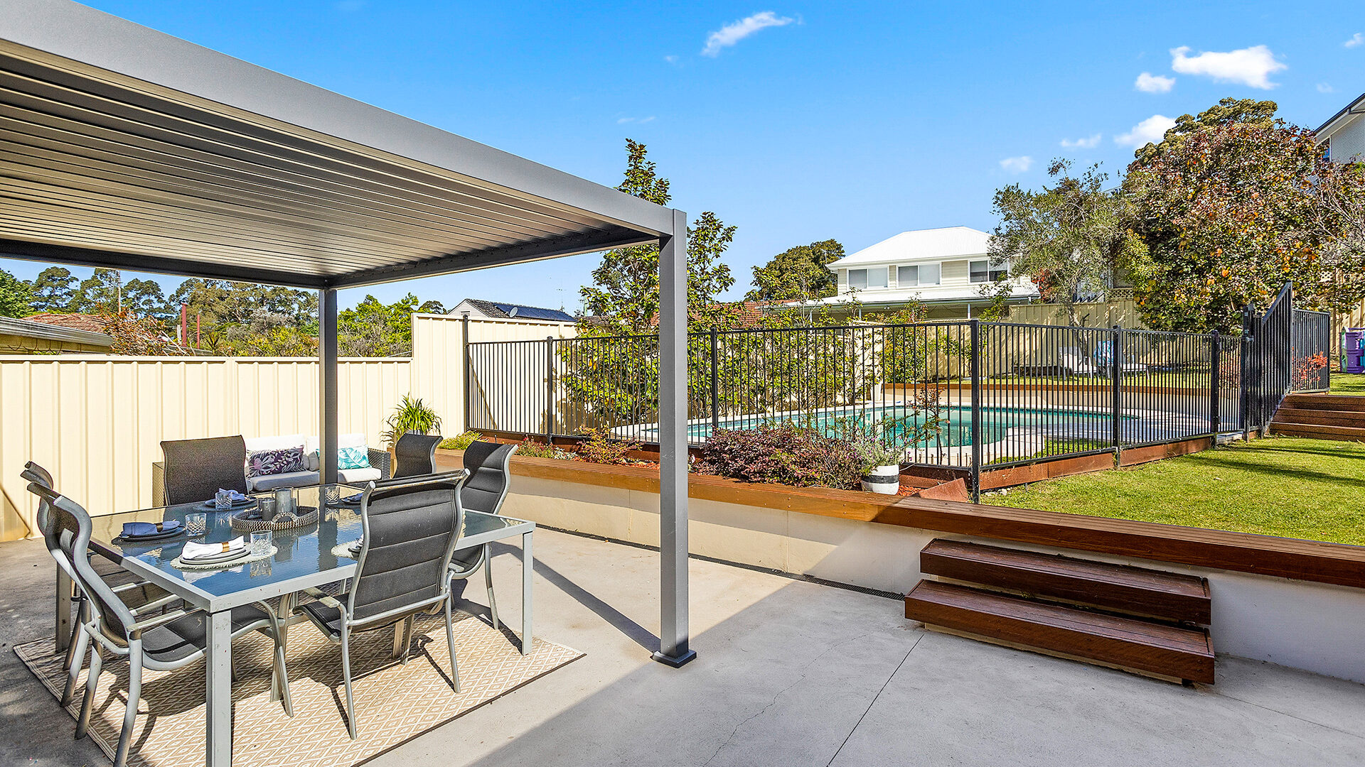 Auction - 16 Risley Road - New Property in Figtree - Real Estate by Christian Zeidler