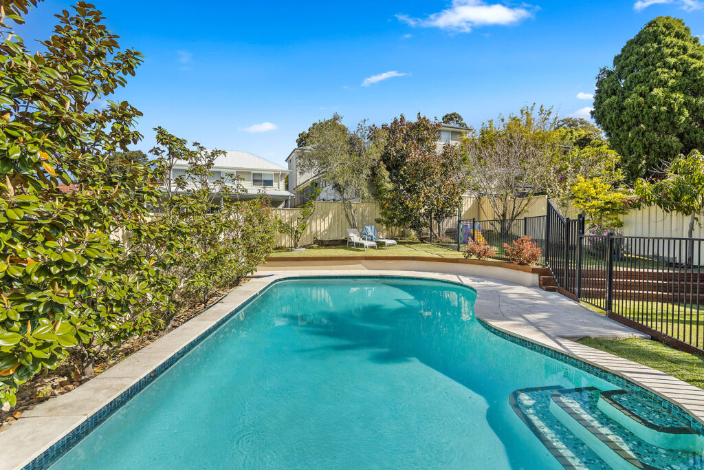 Auction - 16 Risley Road - New Property in Figtree - Real Estate by Christian Zeidler