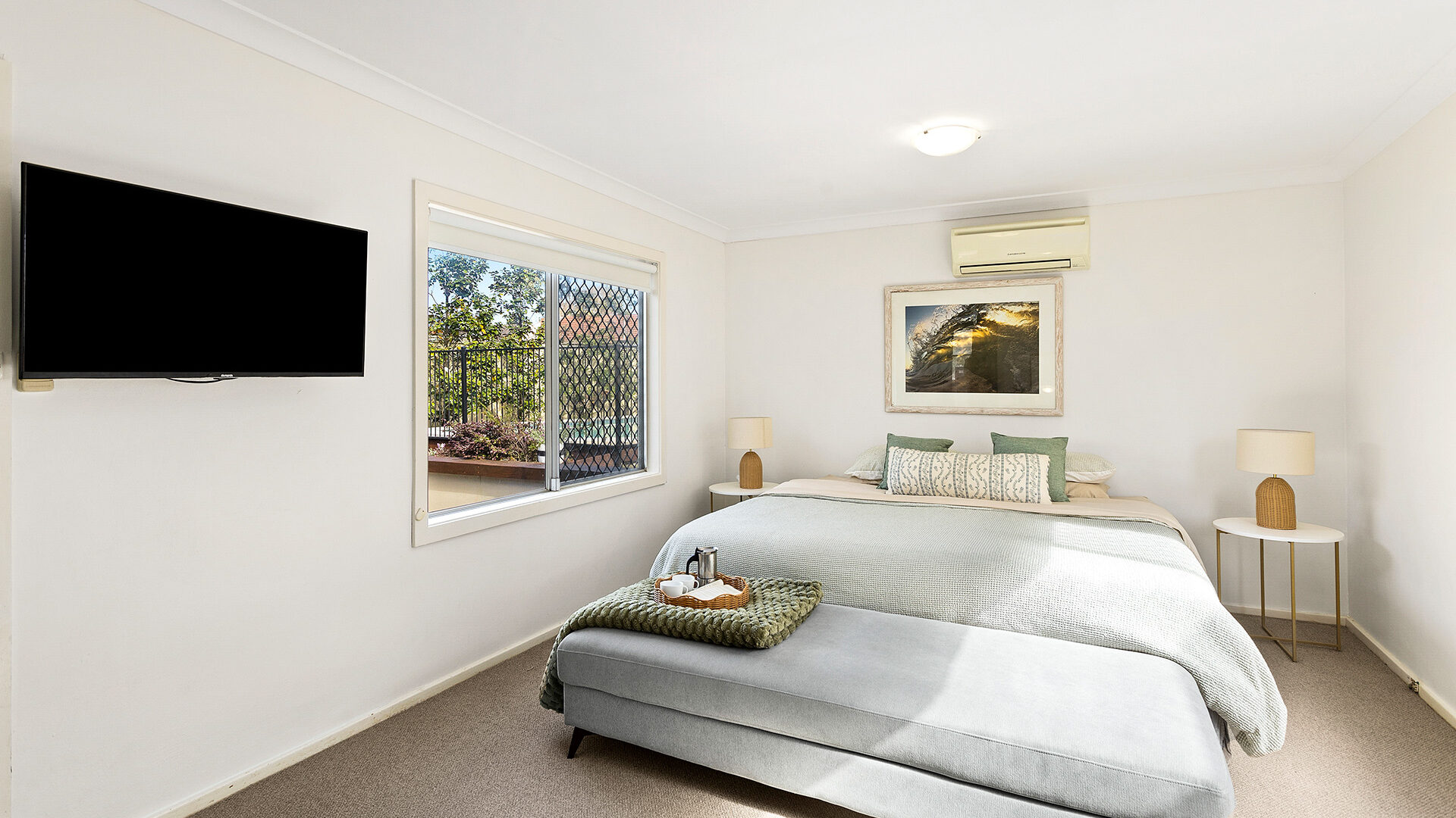 Auction - 16 Risley Road - New Property in Figtree - Real Estate by Christian Zeidler