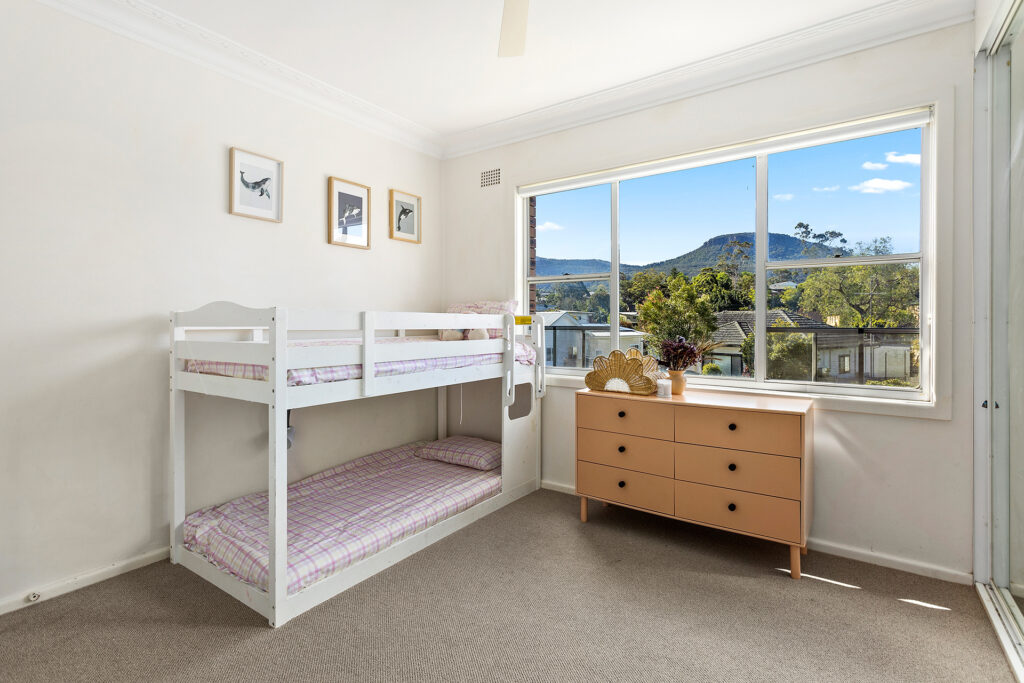Auction - 16 Risley Road - New Property in Figtree - Real Estate by Christian Zeidler