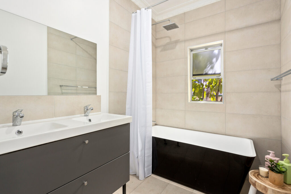 For Sale - 13 Kaylaur Crescent - New Property in Albion Park Rail - Real Estate by Peter Armstrong