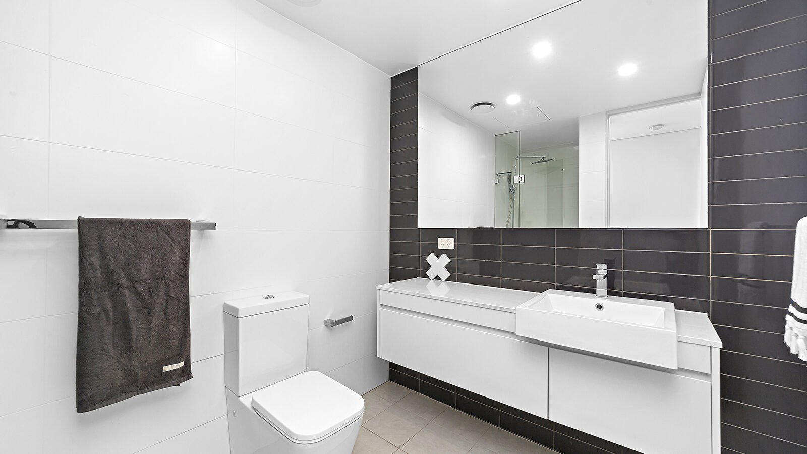 Sold - 202/3 Grand Court - New Property in Fairy Meadow - Real Estate by Christian Zeidler