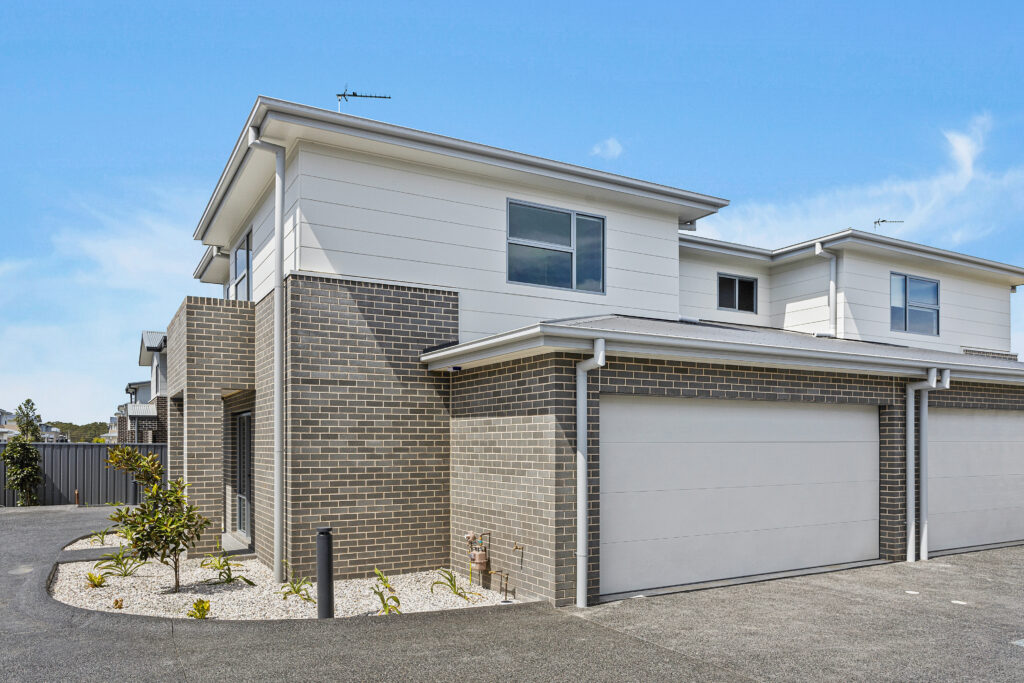 For Rent - 12 Bishop Dr - New Property in Stream Hill - Real Estate by Lara McDonald