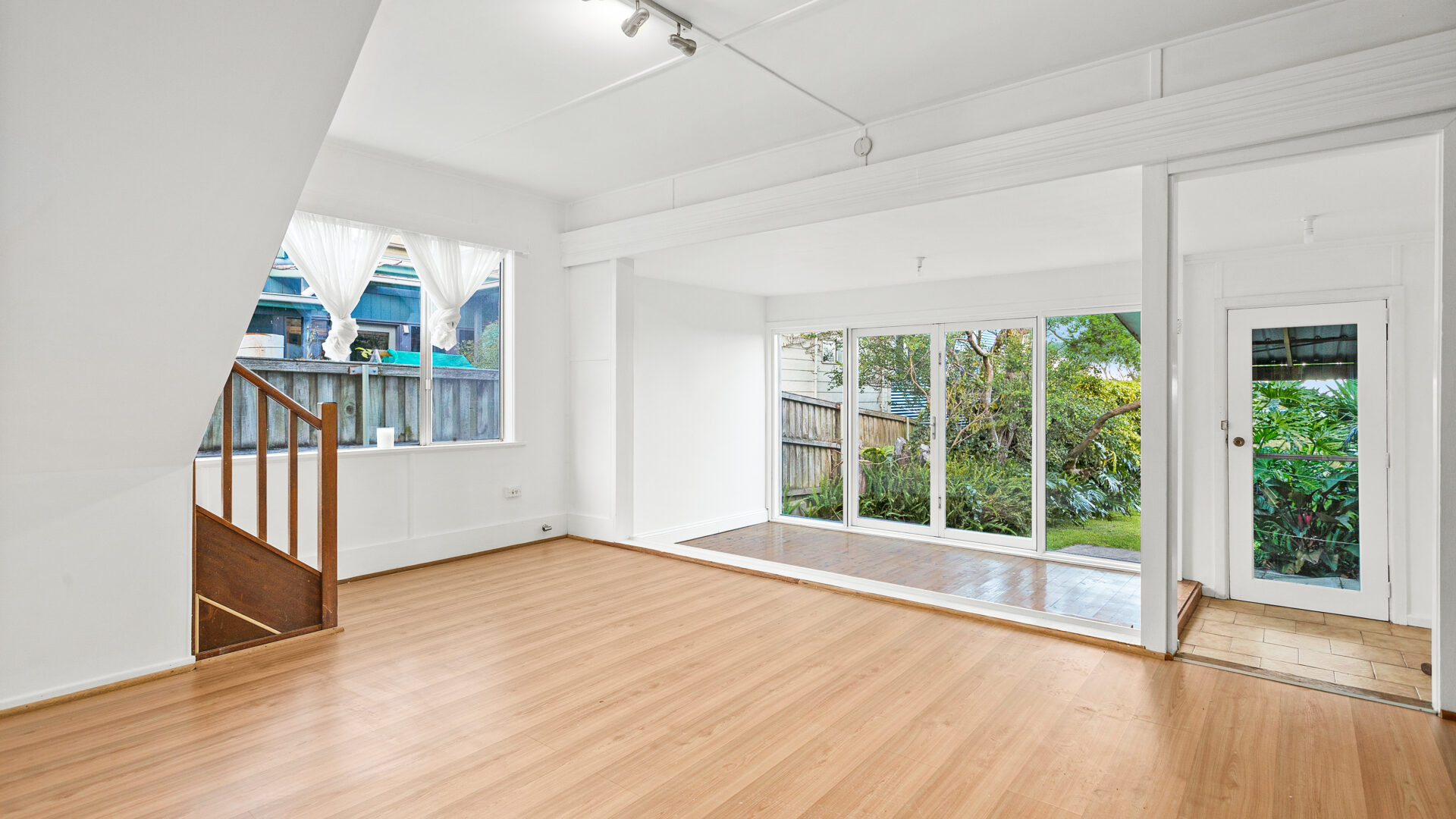 Leased - 423 Lawrence Hargrave Drive - New Property in Scarborough - Real Estate by Lara McDonald